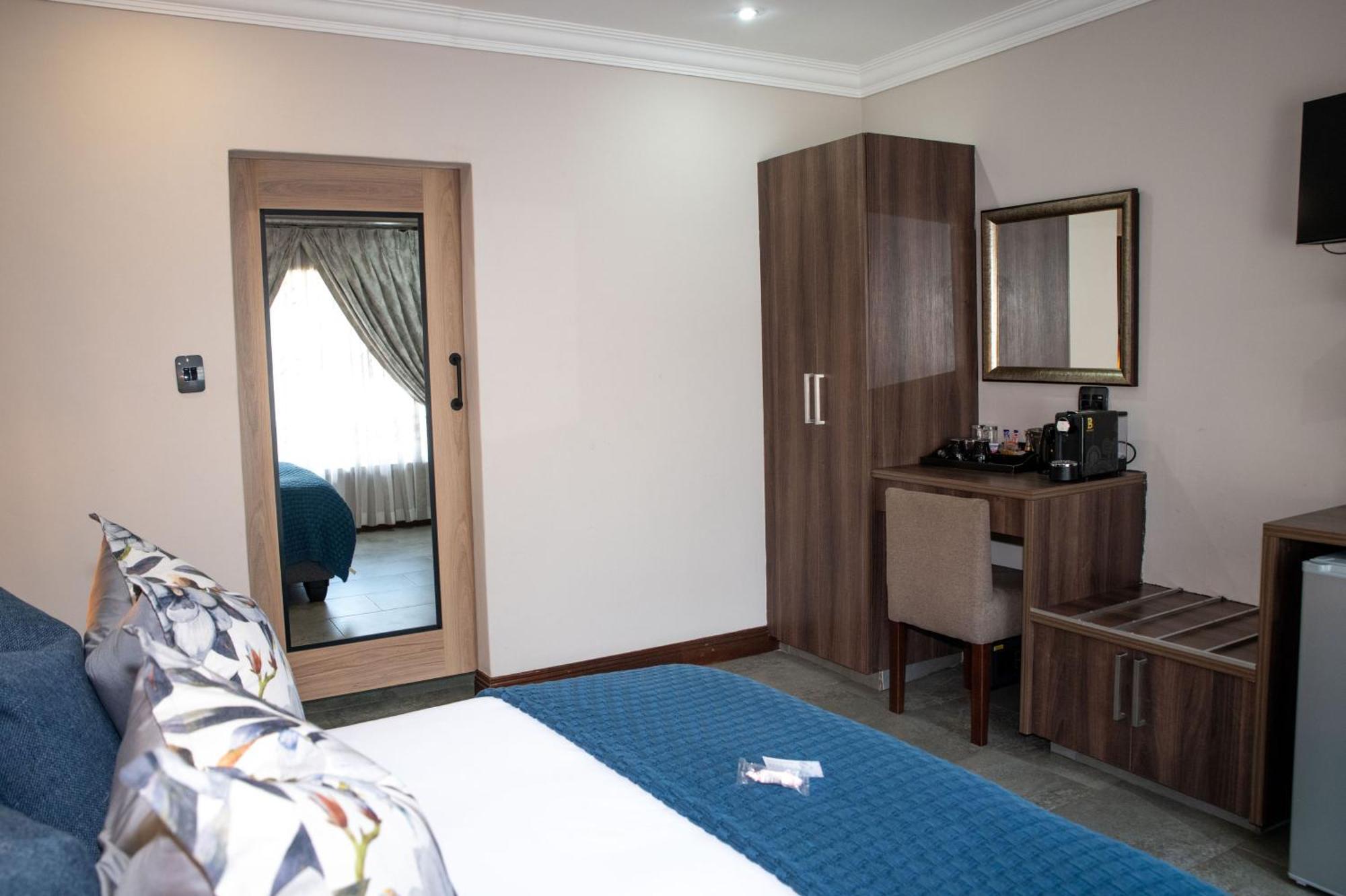 Iso'Bella Vita Guesthouse Phalaborwa Ruang foto